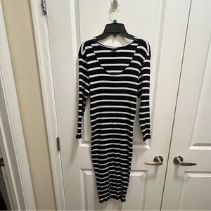 Torrid Midi Bodycon Dress Size 2 Excellent used condition